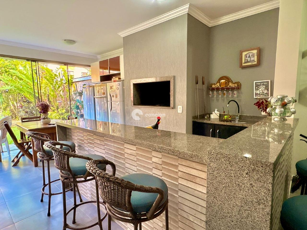 Casa de Condomínio à venda no São José: 