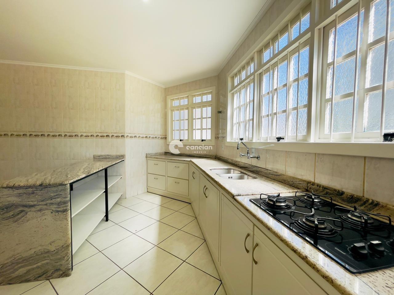 Casa à venda no Camobi: 