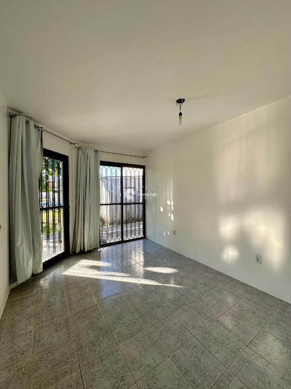 Casa à venda no Camobi: 