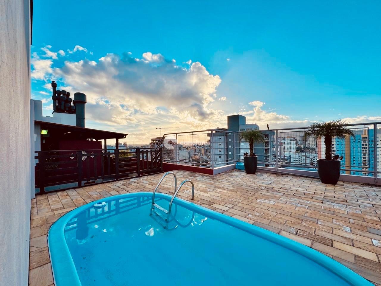 Cobertura à venda no Centro: