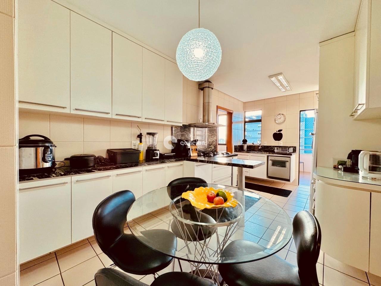 Cobertura à venda no Centro: