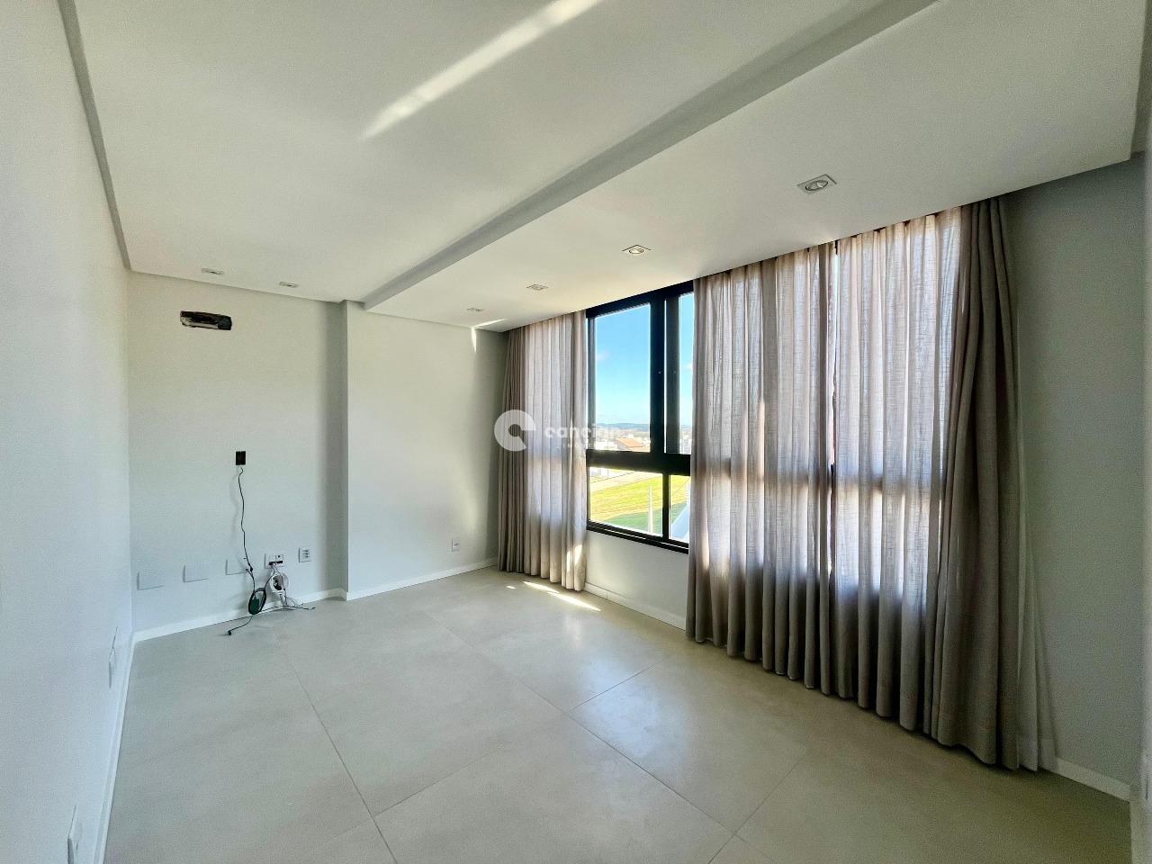 Casa de Condomínio à venda no Tomazetti: 