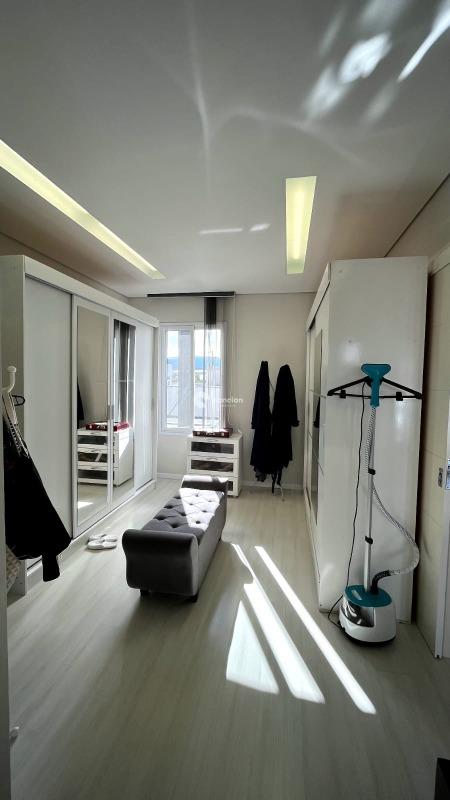 Casa à venda no São José: Closet