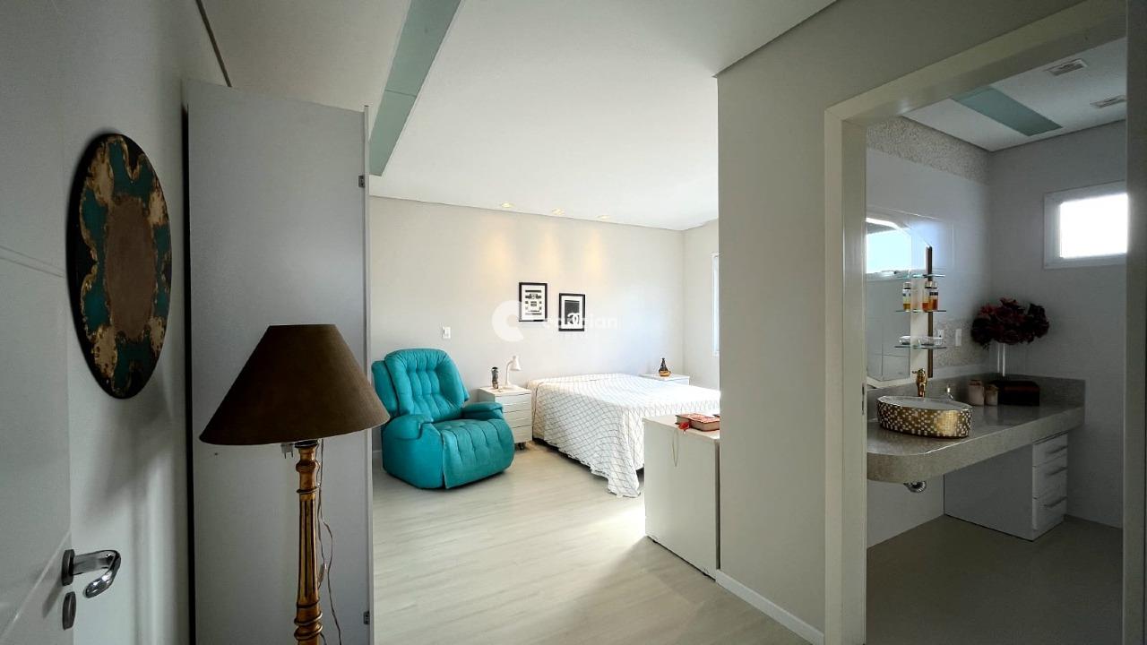 Casa à venda no São José: Demi-Suíte