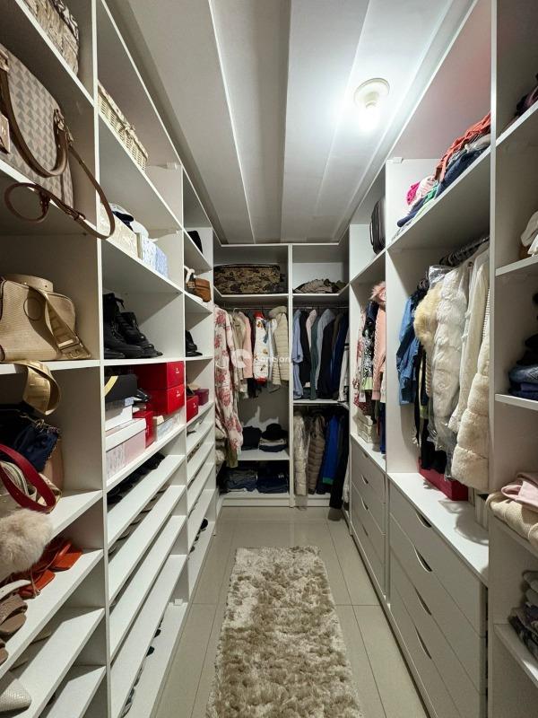 Casa à venda no Dom Antônio Reis: 