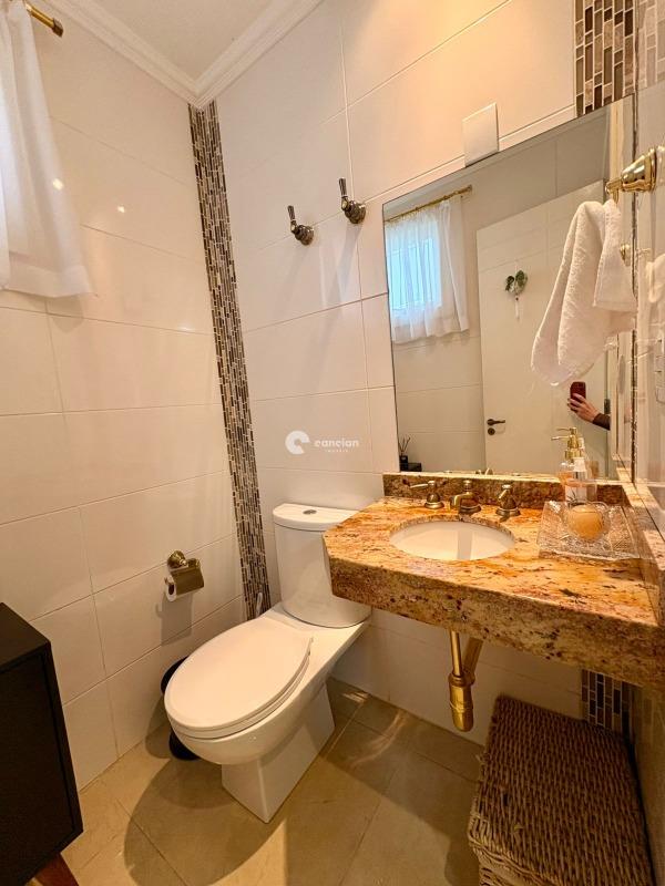 Casa à venda no Dom Antônio Reis: 