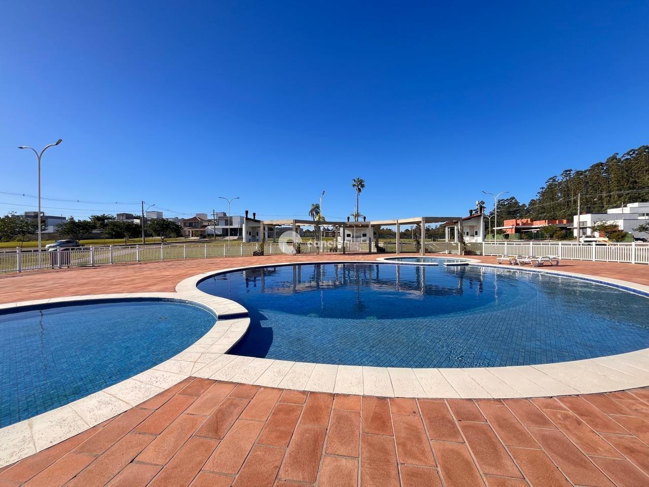 Terreno em condomínio à venda no Camobi: