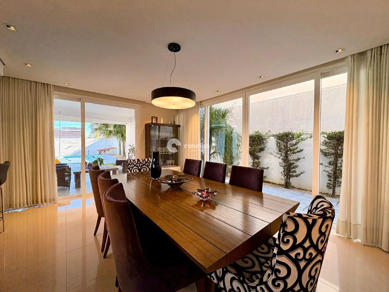 Casa de Condomínio à venda no Tomazetti: Sala