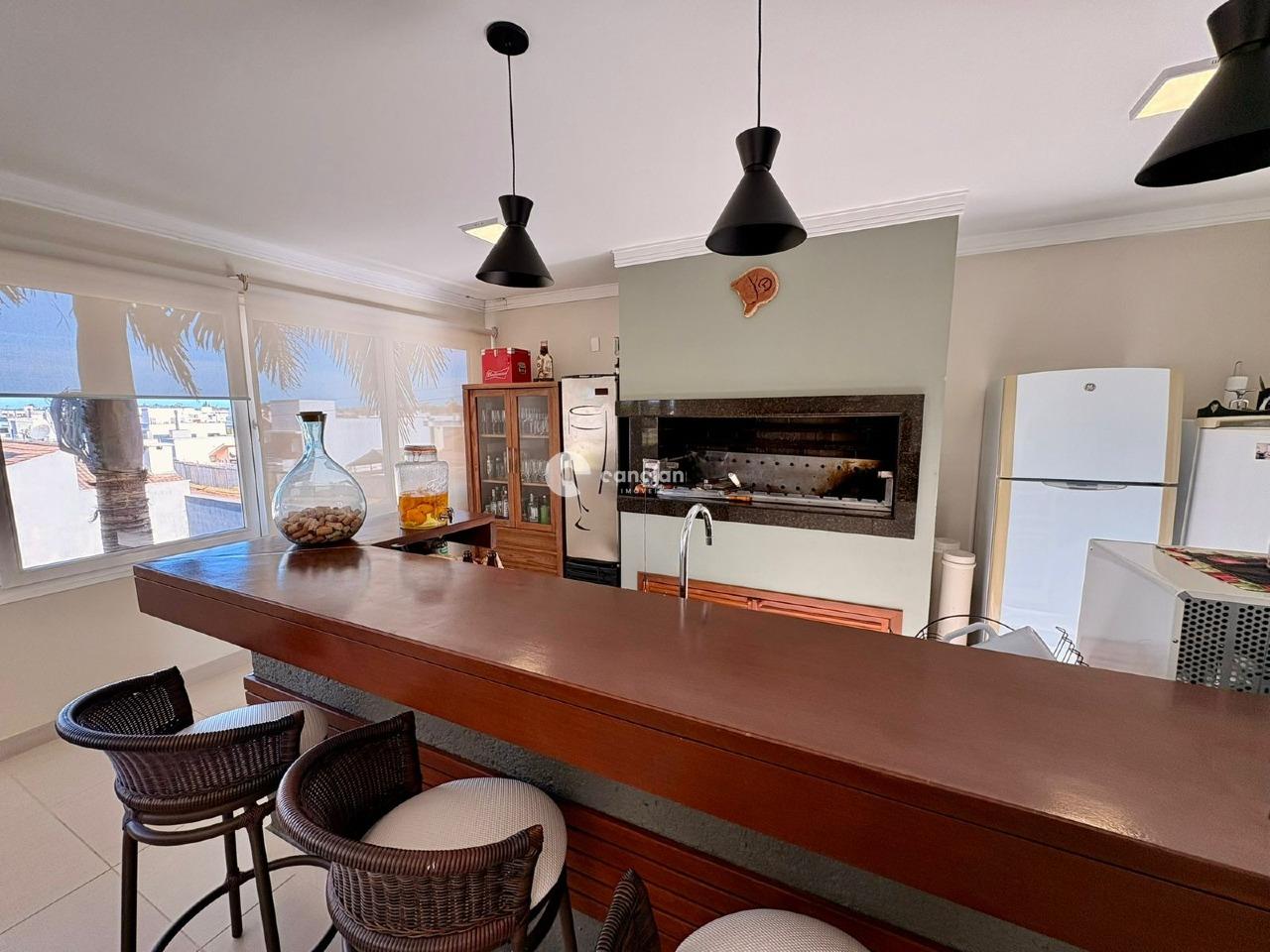 Casa de Condomínio à venda no Tomazetti: Churrasqueira