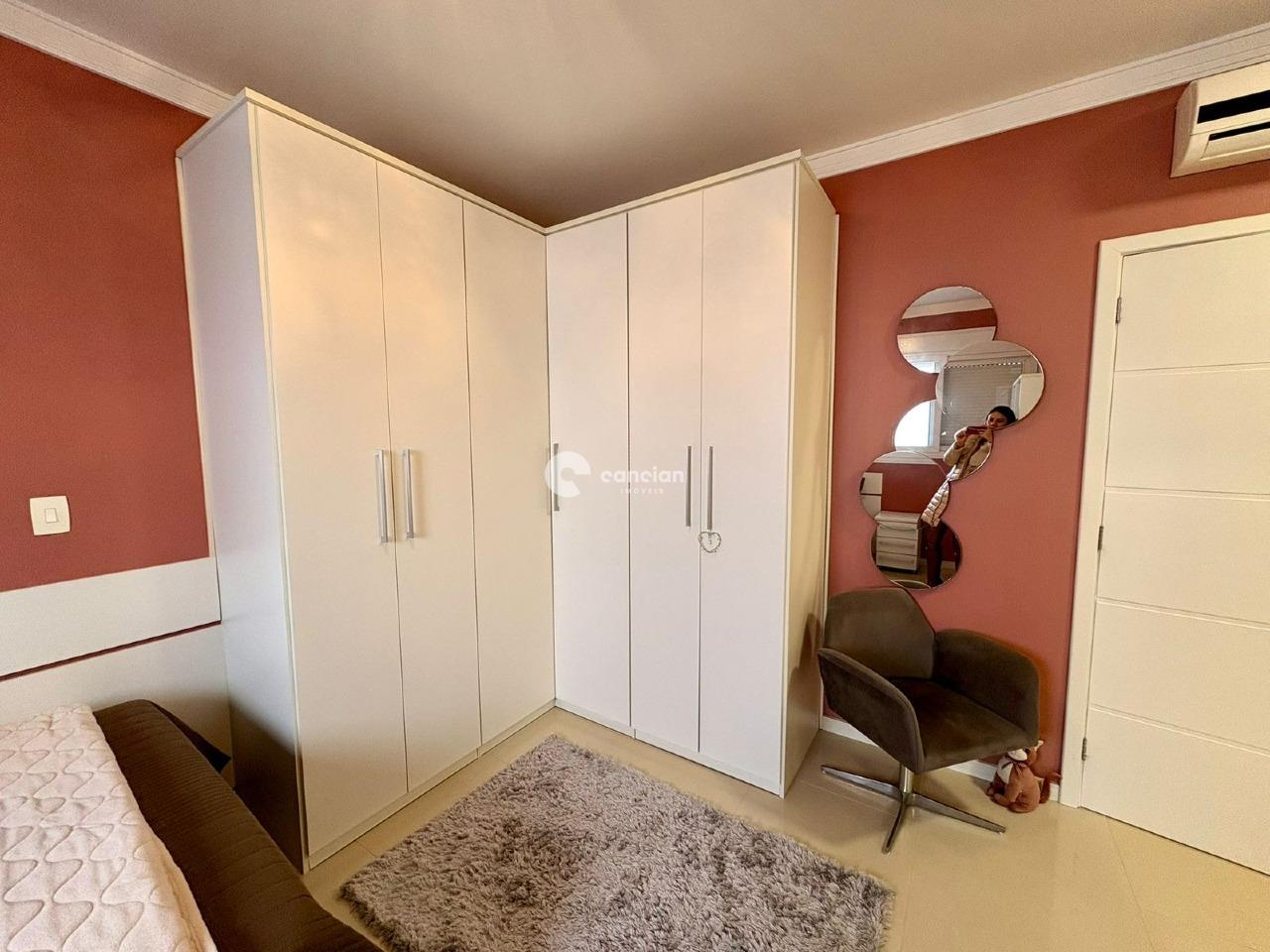 Casa de Condomínio à venda no Tomazetti: Suíte 1