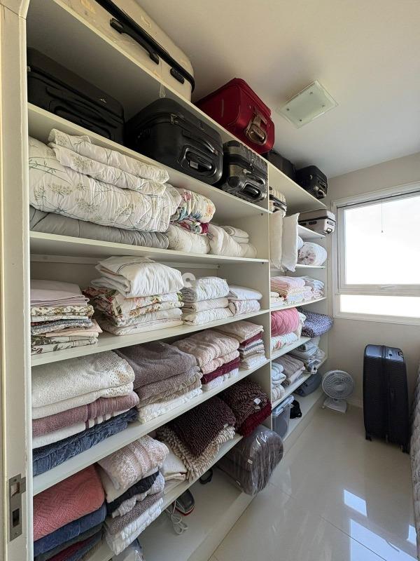 Casa de Condomínio à venda no Tomazetti: Rouparia