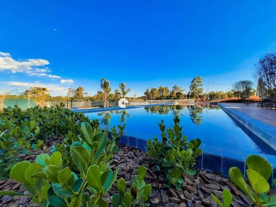 Terreno à venda no Camobi: 