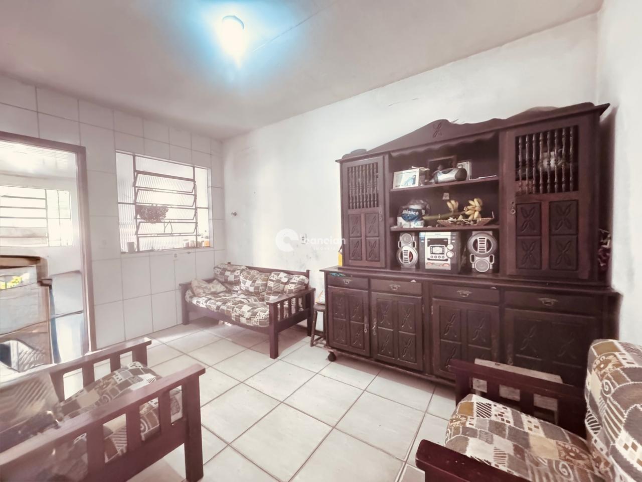 Casa à venda no Tomazetti: 