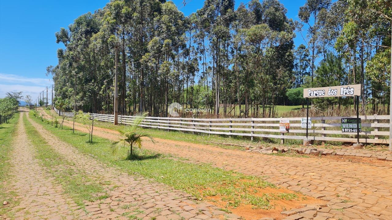 Terreno à venda no Zona rural: