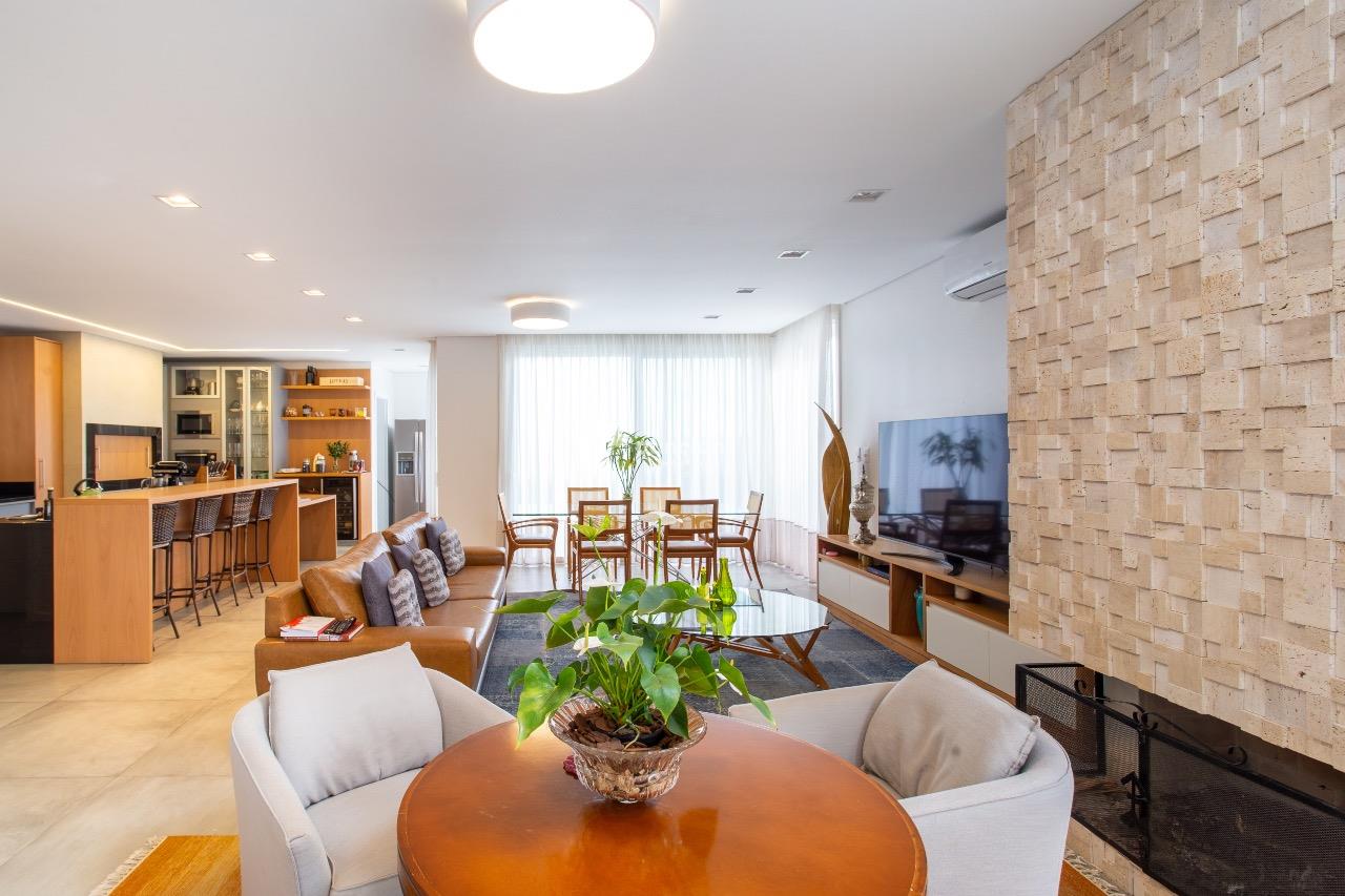 Casa de Condomínio à venda no Tomazetti: