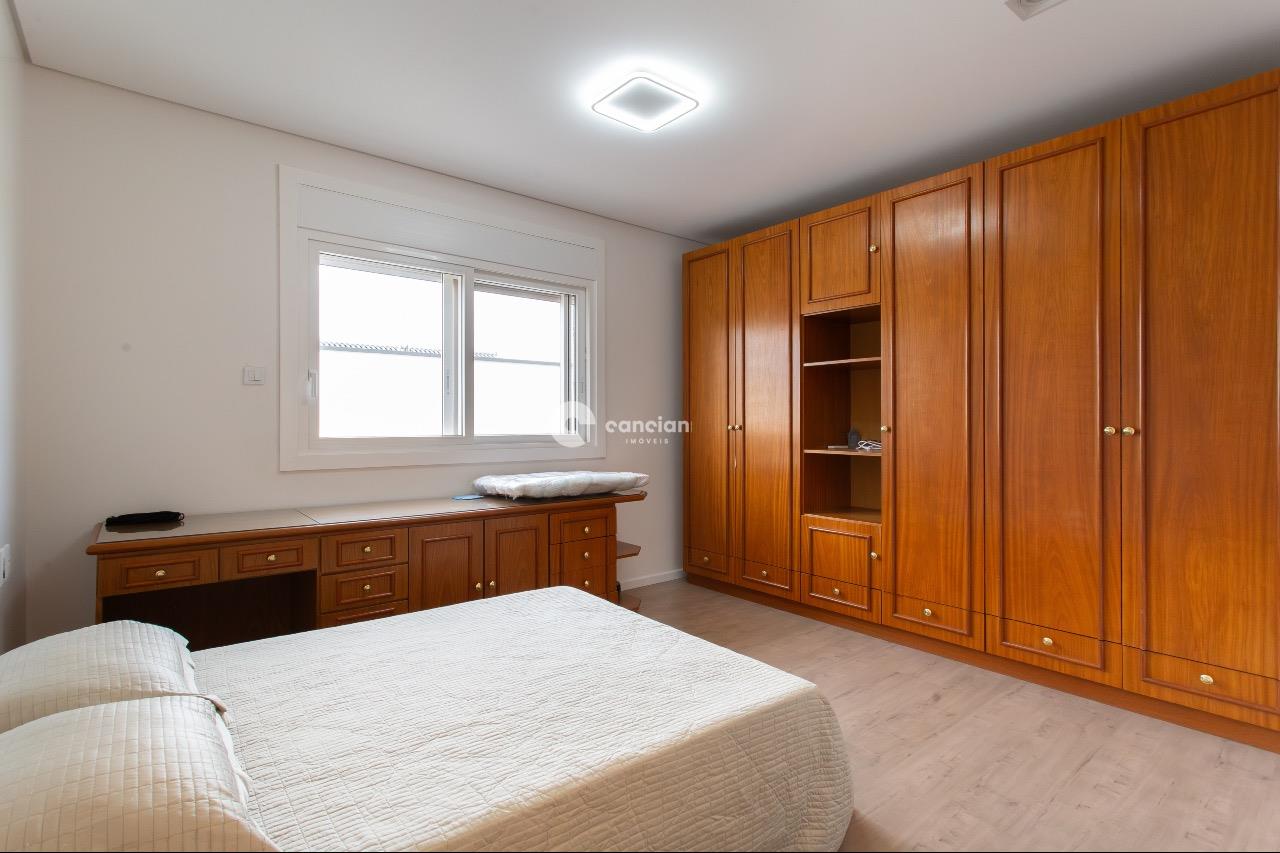 Casa de Condomínio �� venda no Tomazetti: