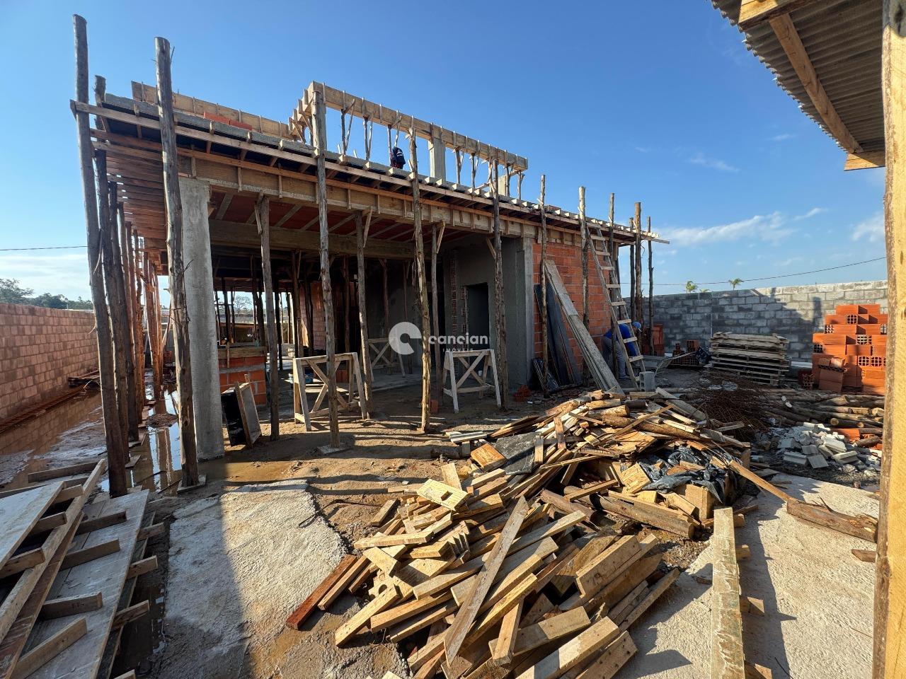 Casa de Condomínio à venda no Tomazetti: