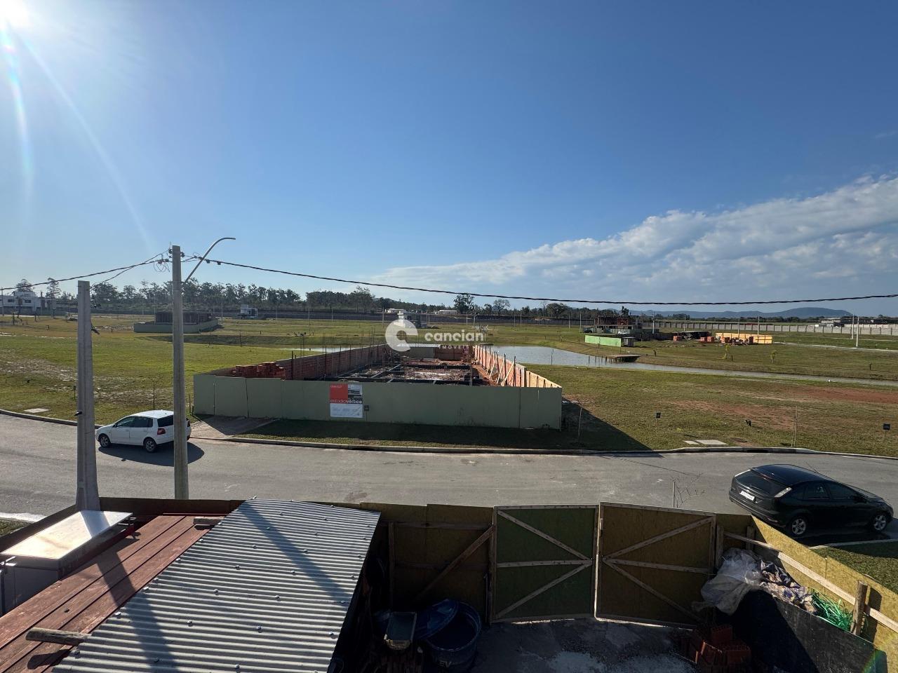 Casa de Condomínio à venda no Tomazetti: