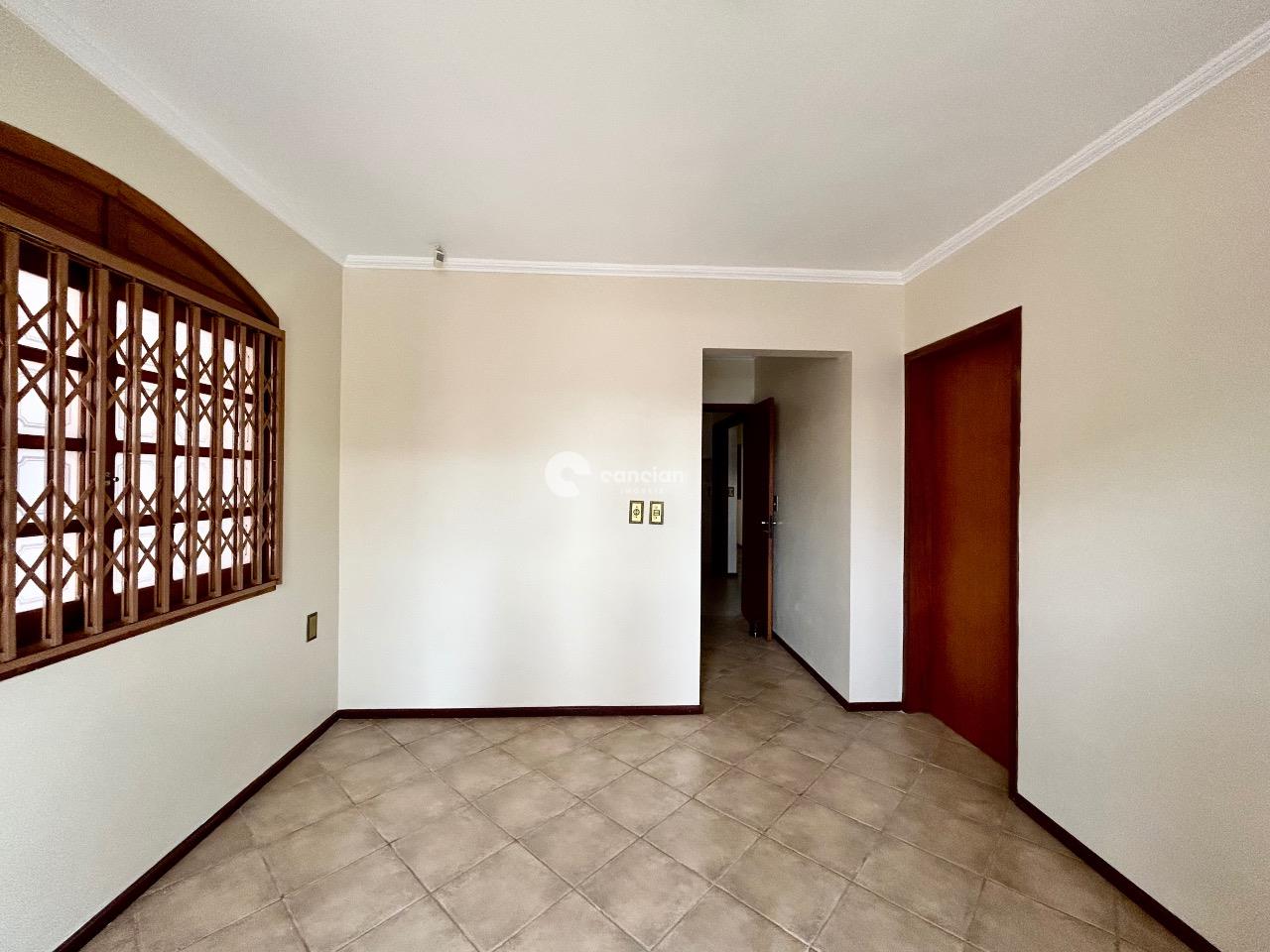 Casa à venda no Camobi: 