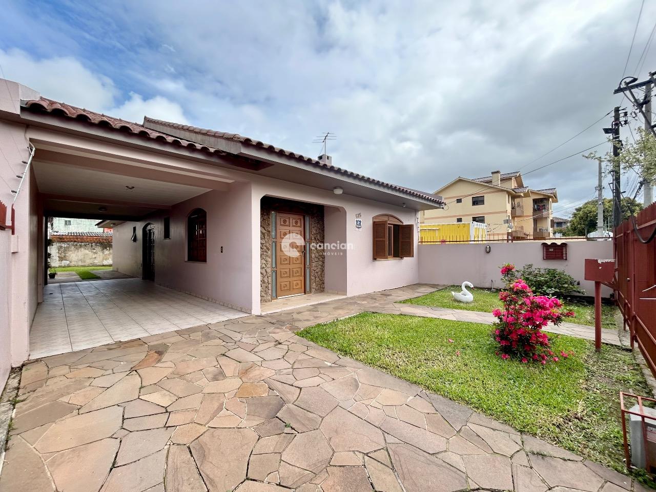 Casa à venda no Camobi: 