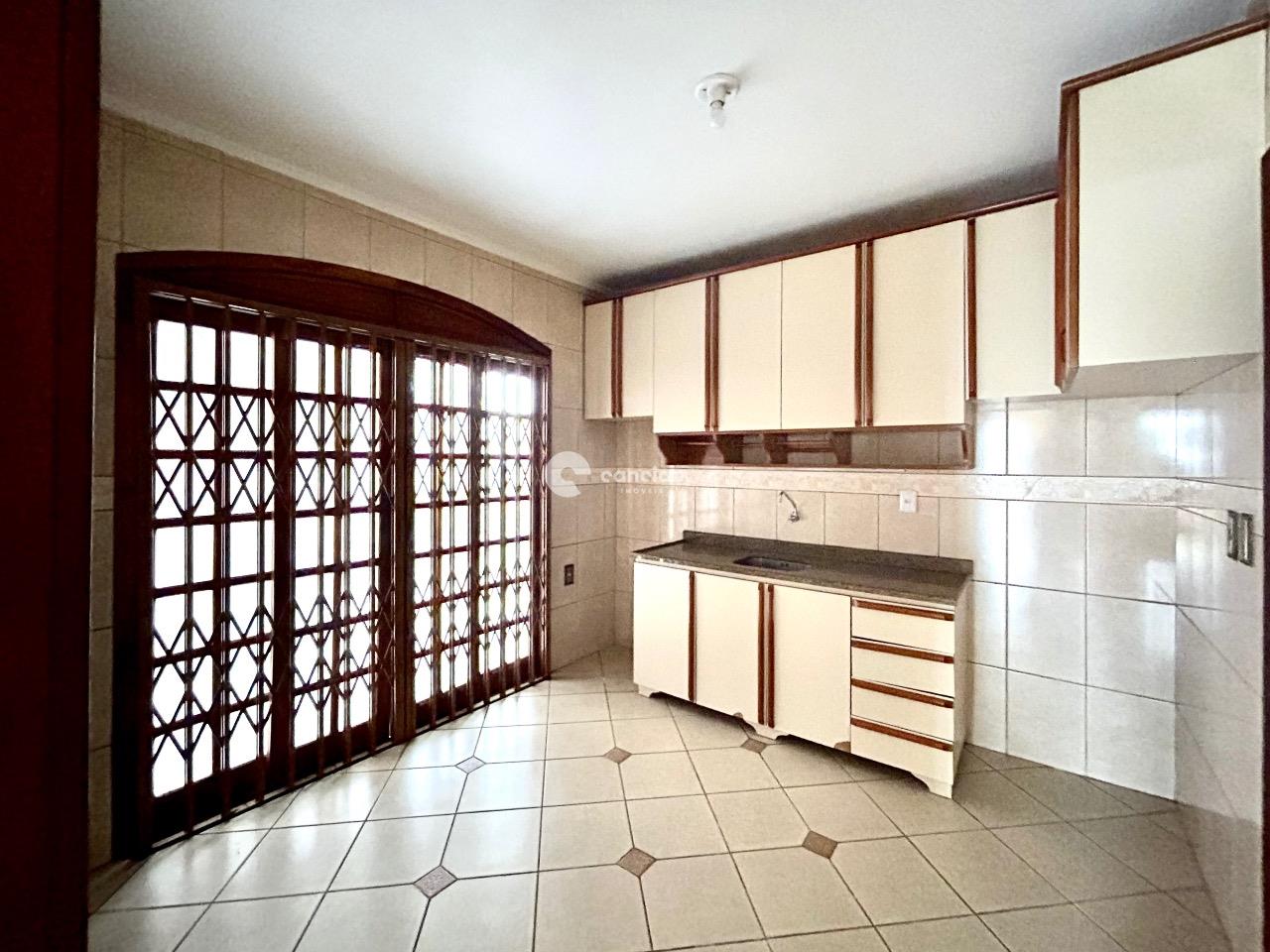 Casa à venda no Camobi: 