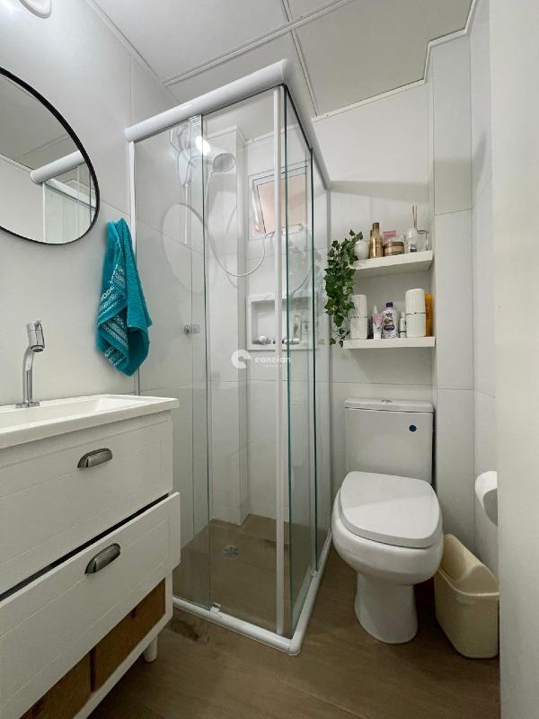 Apartamento à venda no Tancredo Neves: