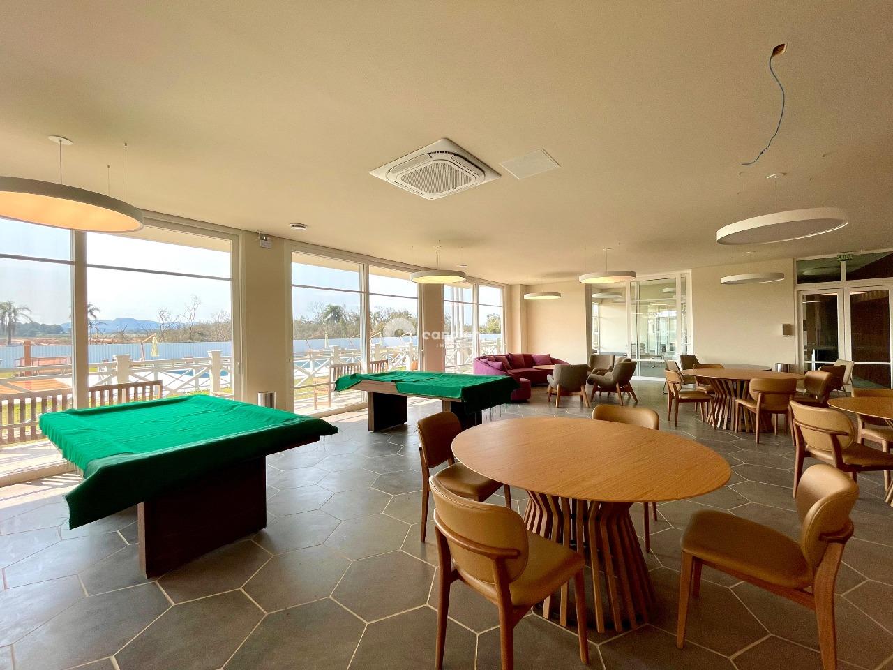 Terreno em condomínio à venda no Tomazetti: 