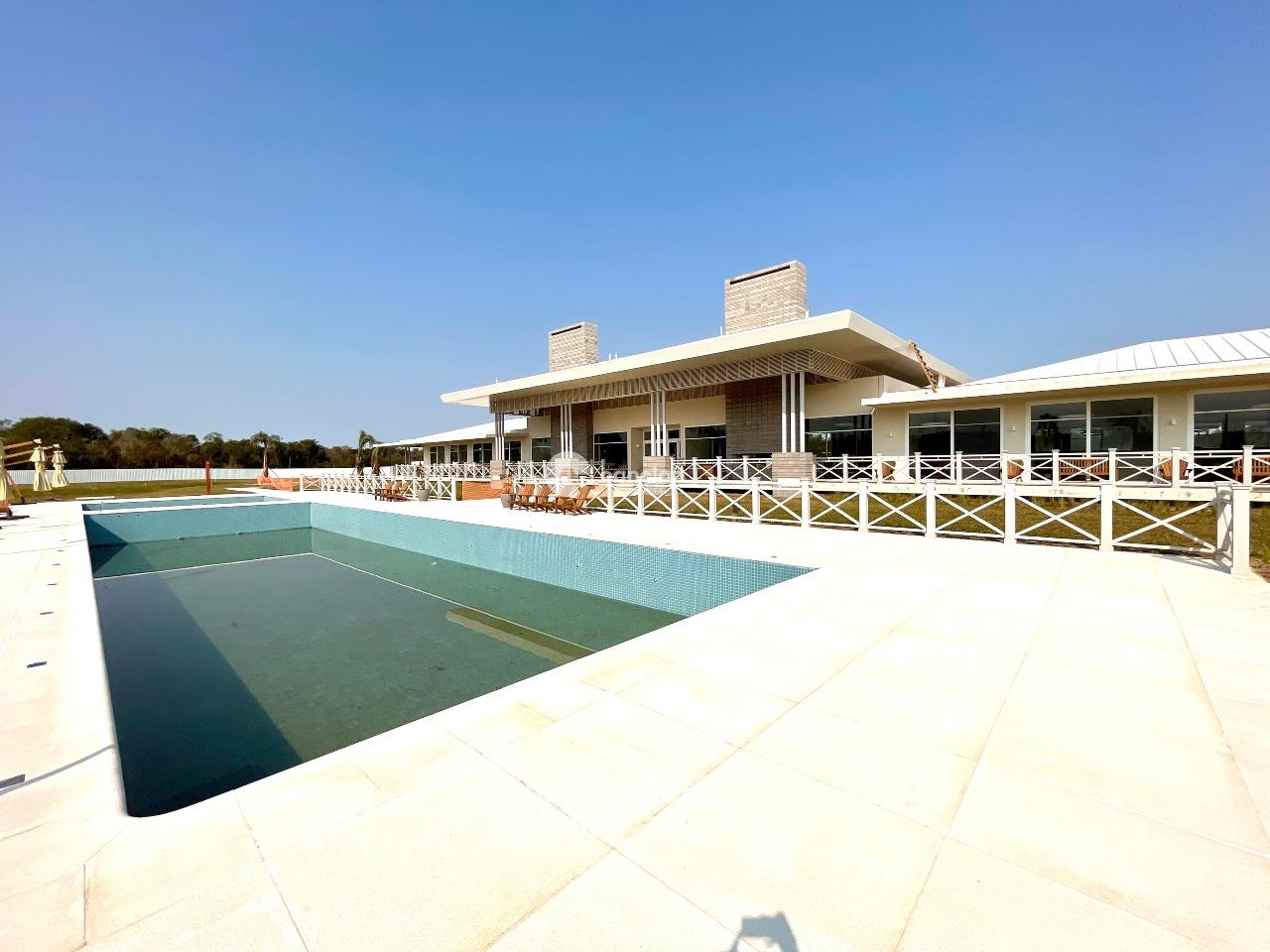 Terreno em condomínio à venda no Tomazetti: 