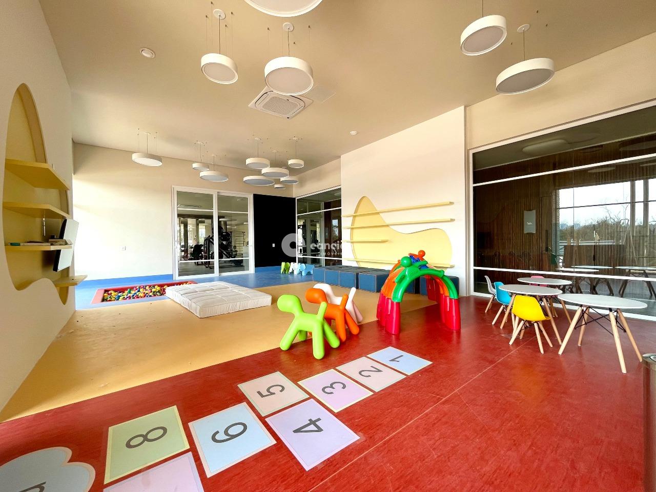 Terreno em condomínio à venda no Tomazetti: 