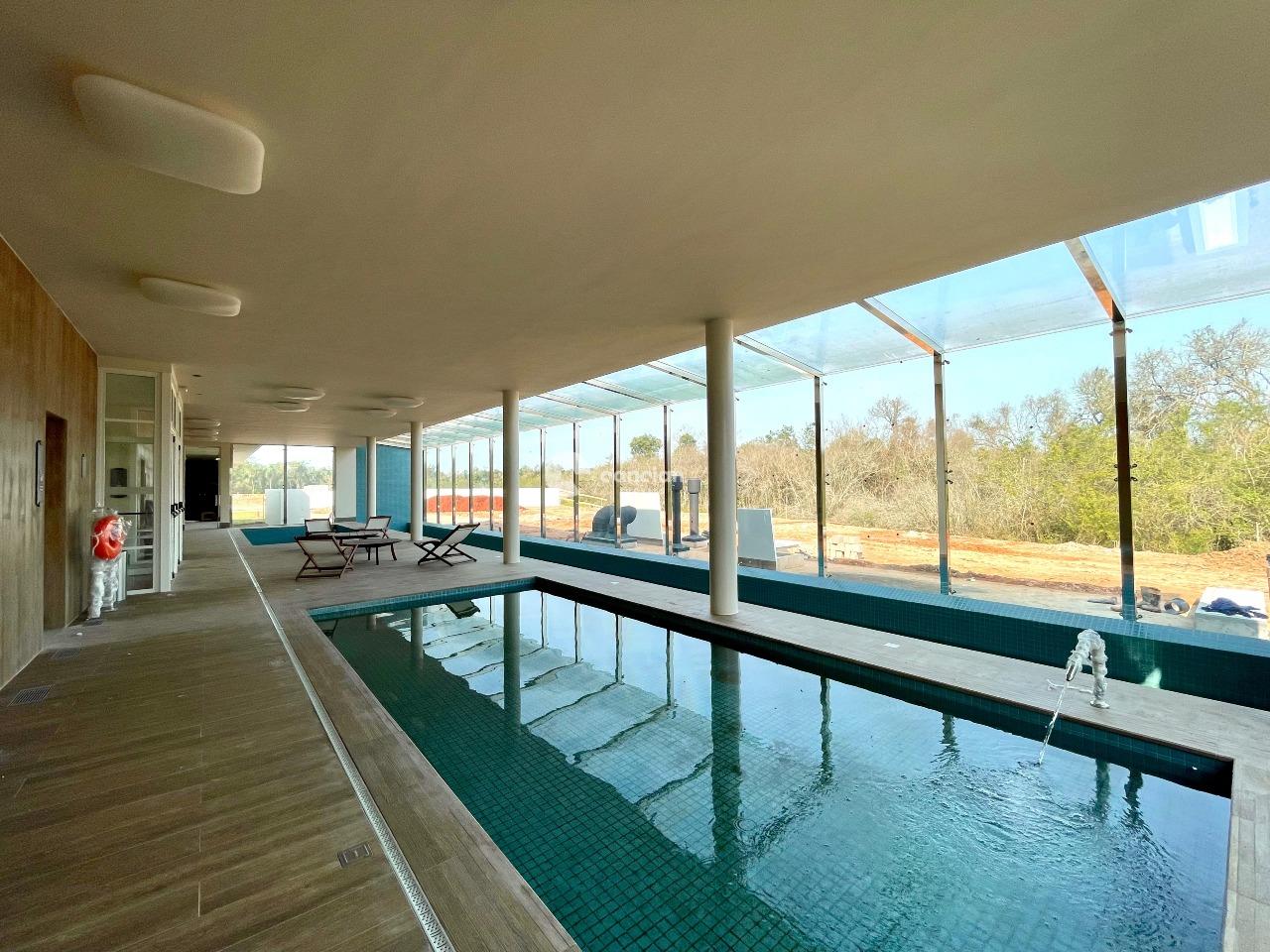 Terreno em condomínio à venda no Tomazetti: 