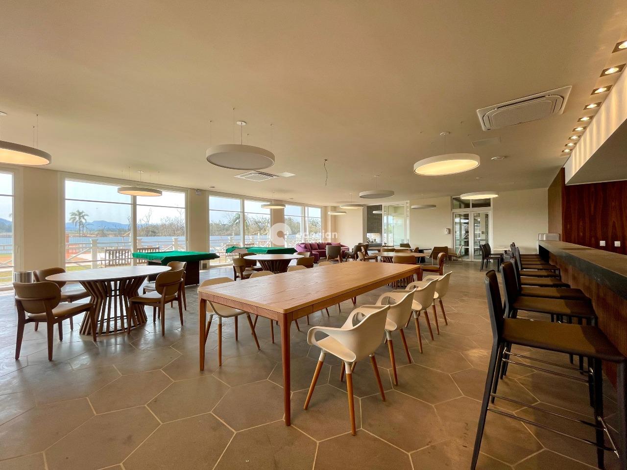 Terreno em condomínio à venda no Tomazetti: 