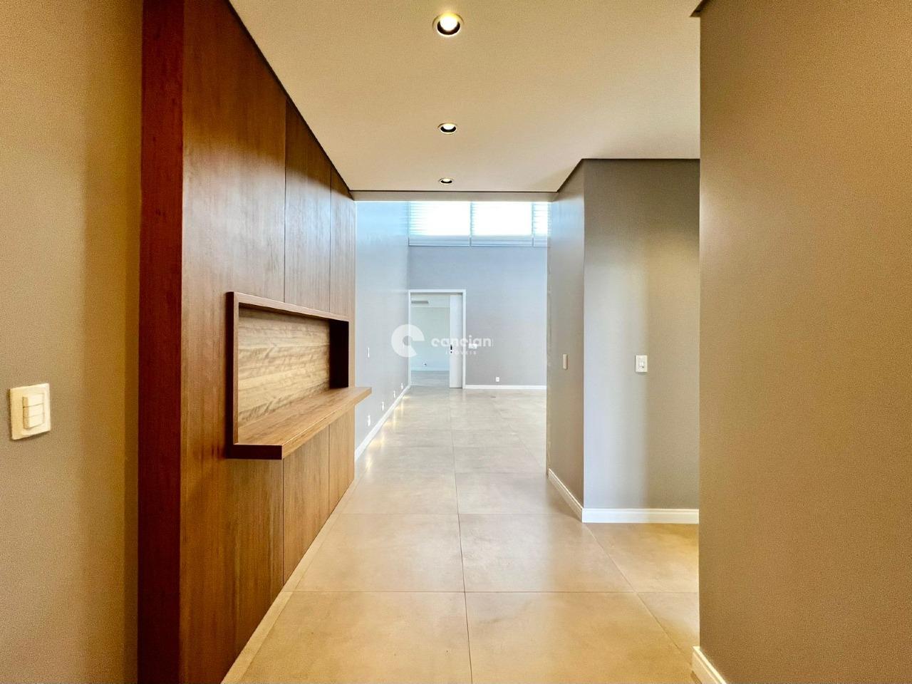 Casa de Condomínio à venda no Camobi: