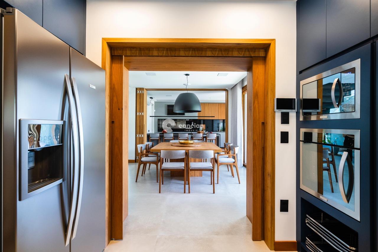 Casa de Condomínio à venda no Tomazetti: 