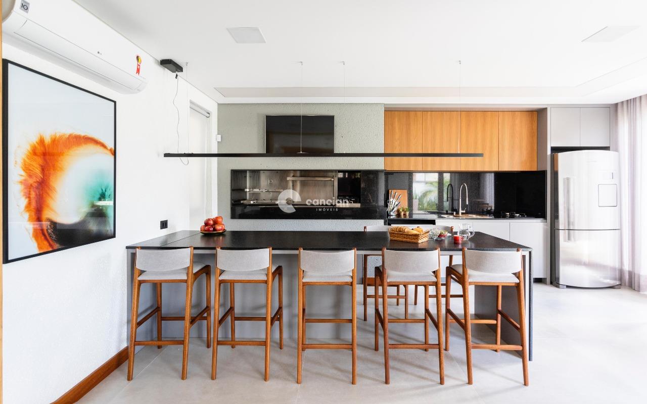 Casa de Condomínio à venda no Tomazetti: 