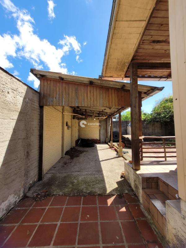 Casa à venda no Salgado Filho: