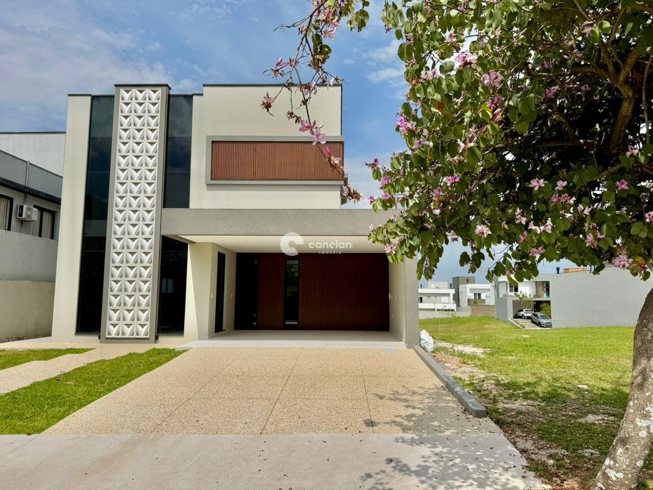 Casa de Condomínio à venda no Tomazetti: 