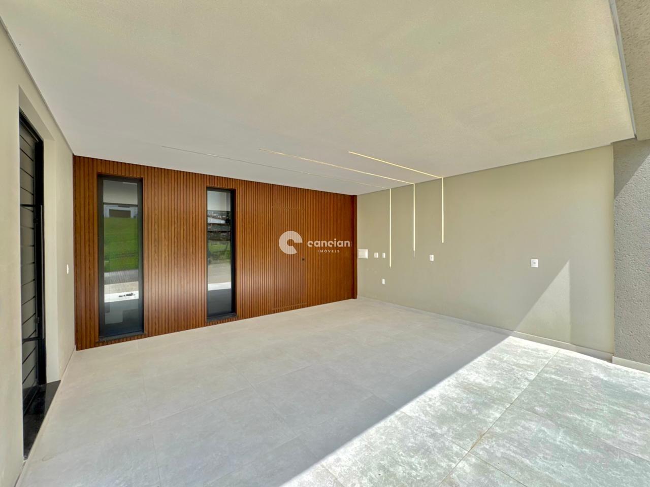 Casa de Condomínio à venda no Tomazetti: 