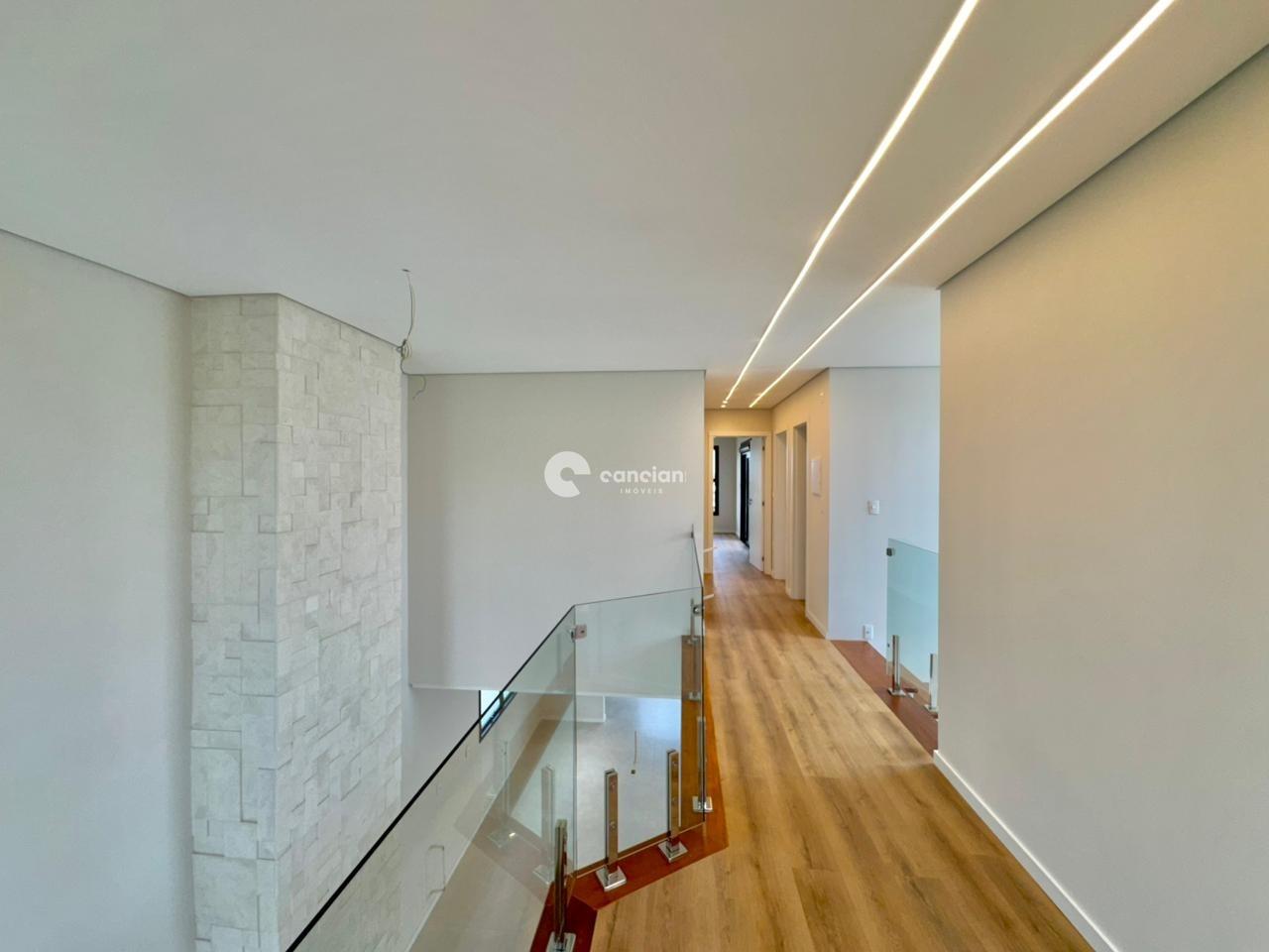 Casa de Condomínio à venda no Tomazetti: 