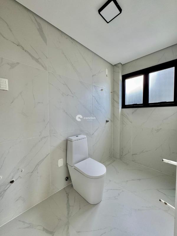 Casa de Condomínio à venda no Tomazetti: 