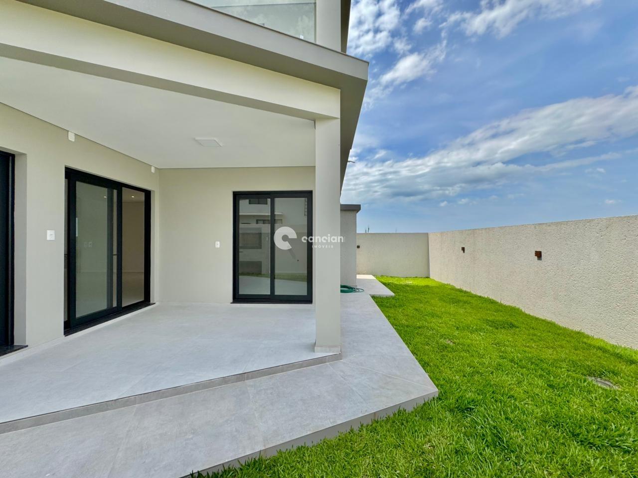 Casa de Condomínio à venda no Tomazetti: 