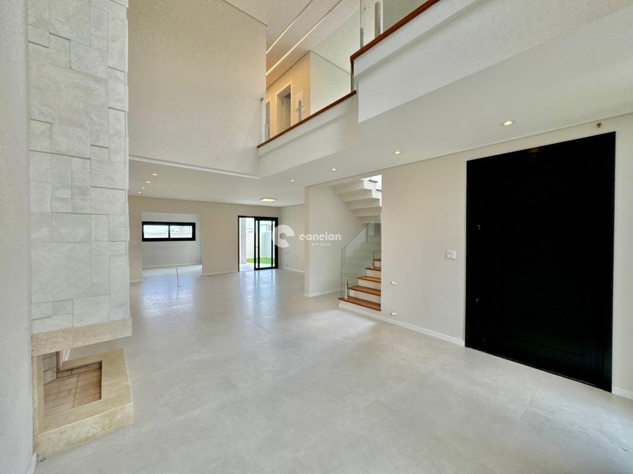 Casa de Condomínio à venda no Tomazetti: 