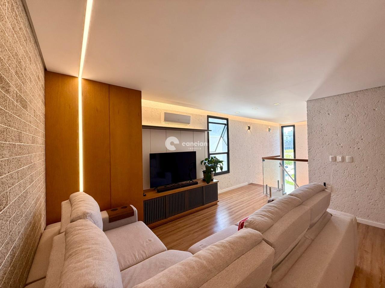 Casa de Condomínio à venda no Tomazetti: 