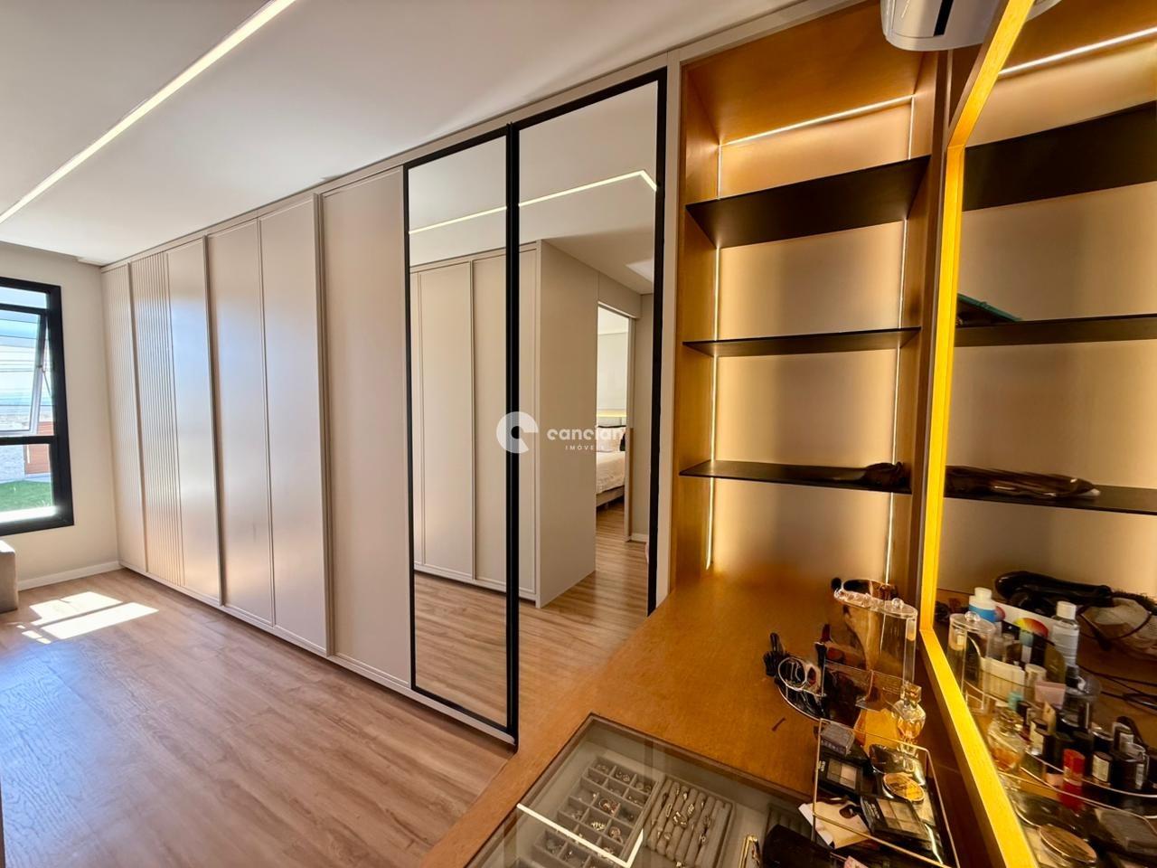 Casa de Condomínio à venda no Tomazetti: 