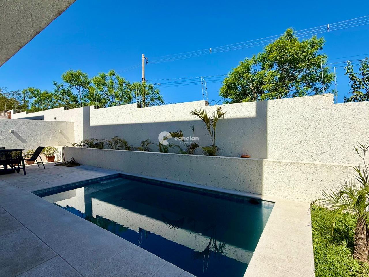 Casa de Condomínio à venda no Tomazetti: 