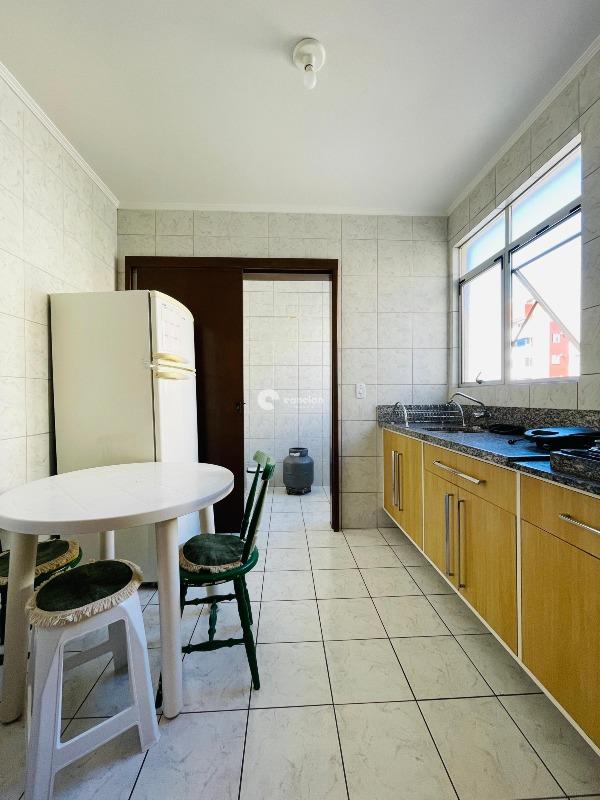 Apartamento à venda no Menino Jesus: 