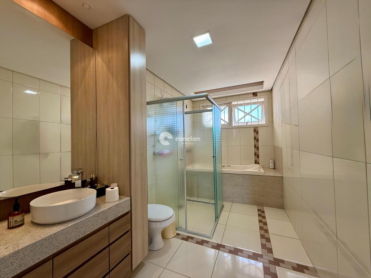 Casa à venda no Camobi: 