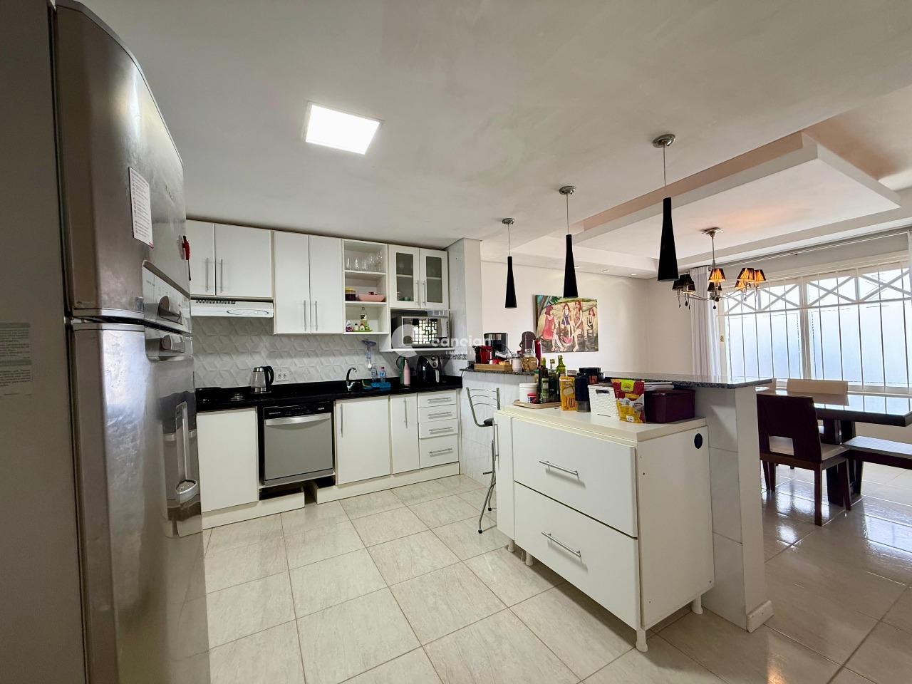 Casa à venda no Camobi: 