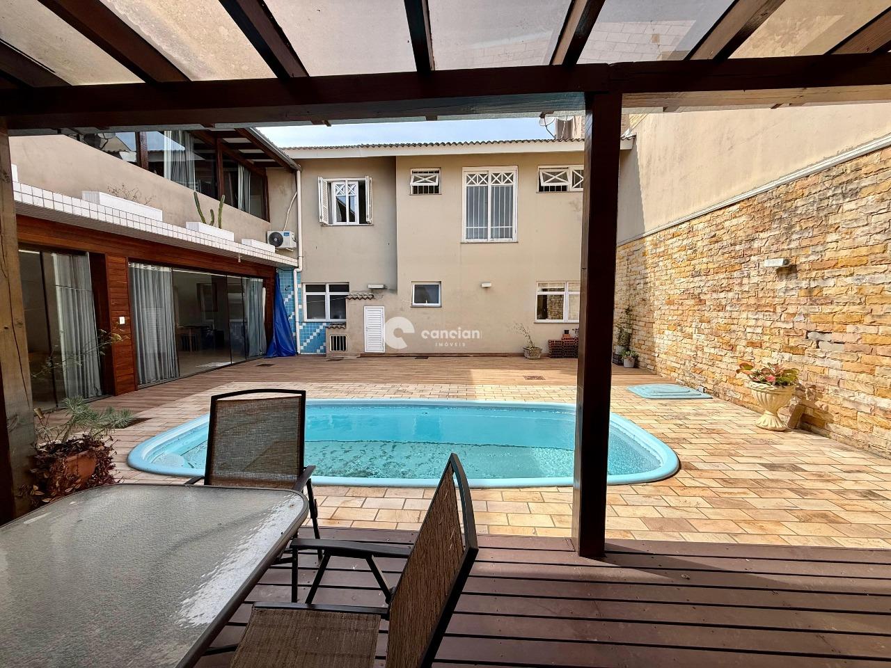 Casa à venda no Camobi: 