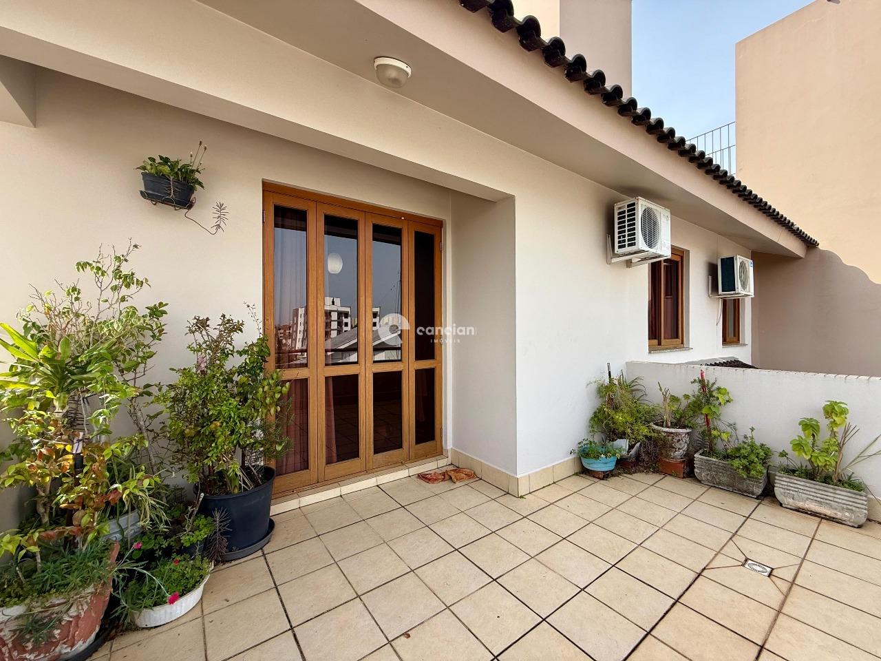 Cobertura à venda no Camobi: 