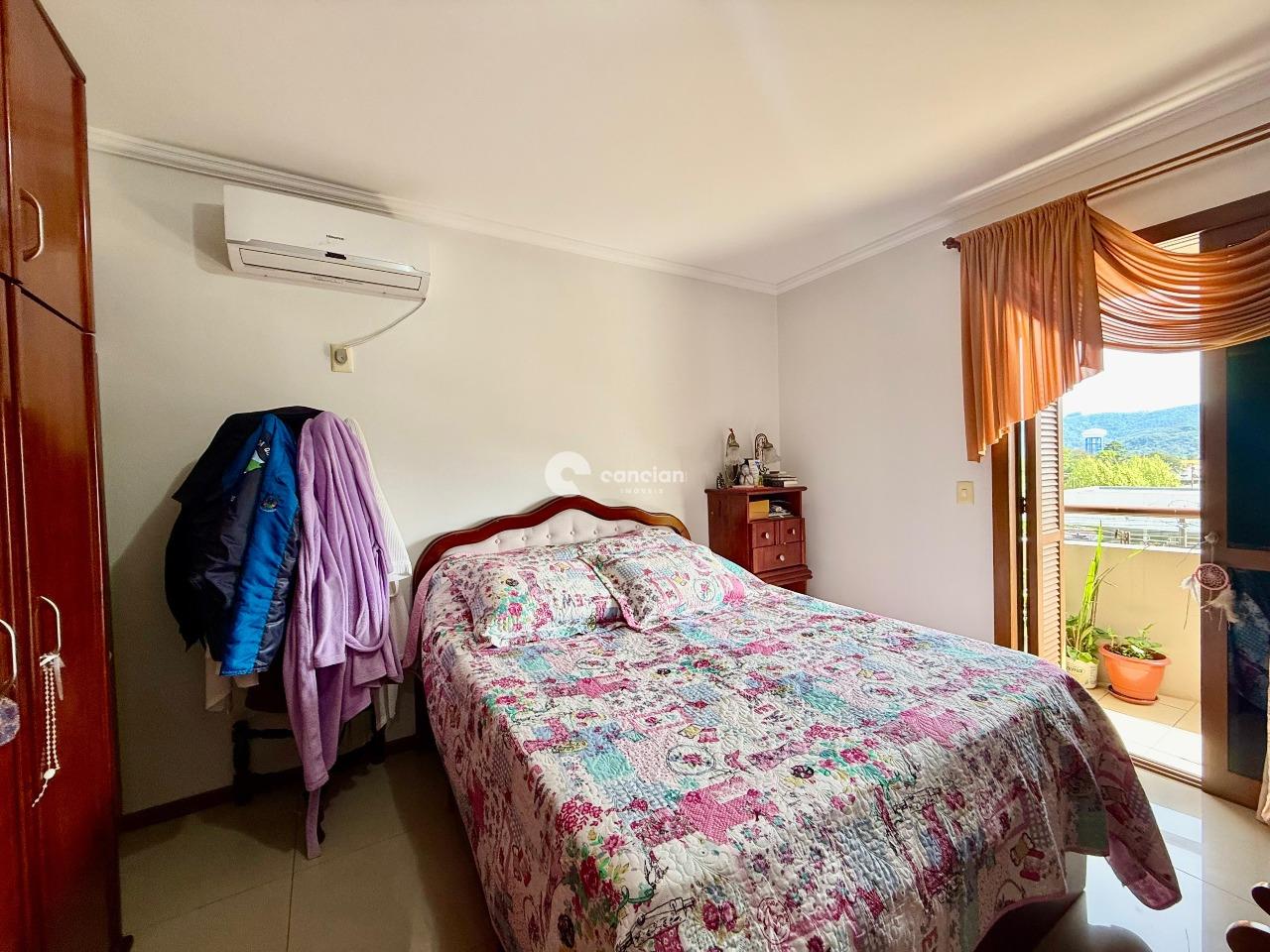 Cobertura à venda no Camobi: 